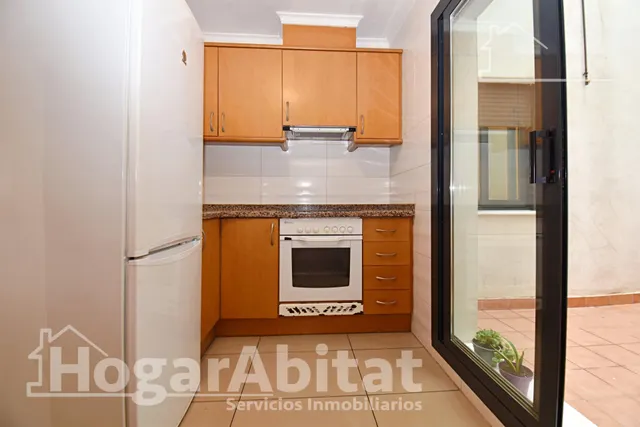 Espacio y libertad al aire libre en esta cómoda planta baja con terraza y patio — 17