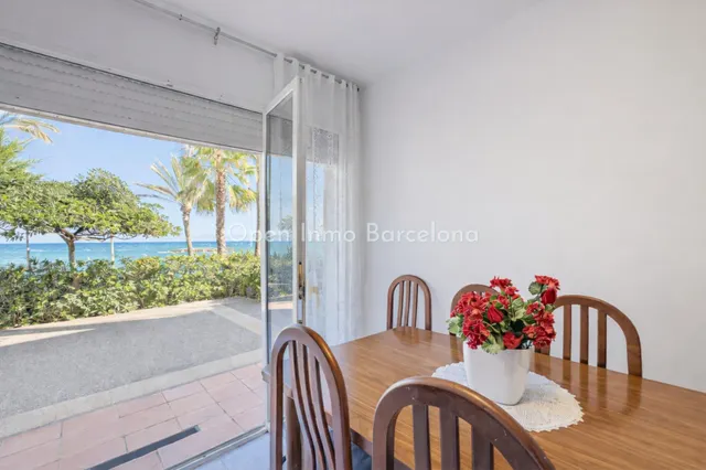 Casa exclusiva delante del Mar en Prat de Vilanova — 9