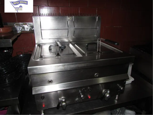 AMPLIO RESTAURANTE LISTO PARA INICIO DE ACTIVIDAD — 11