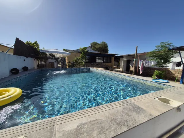 SE VENDE CASA EN ZONA DE LA PEDROSA - foto 3