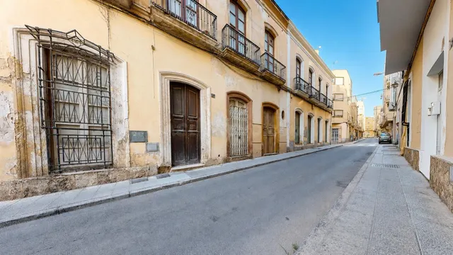 ¡EXCELENTE OPORTUNIDAD DE INVERSIÓN O PROYECTO EN EL CENTRO  - foto 4