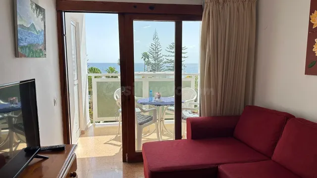 Apartamento de 2 habitaciones con balcón, vistas al mar, en  - foto 5