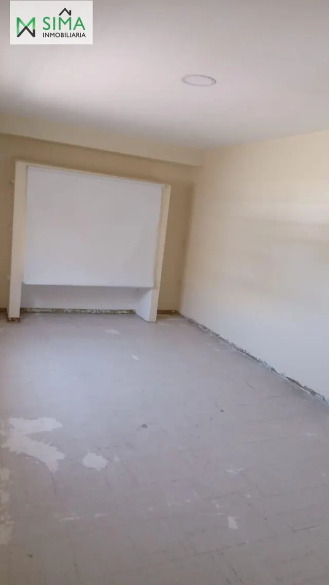 Se renta o vende amplia casa en Manga para uso comercial — 9