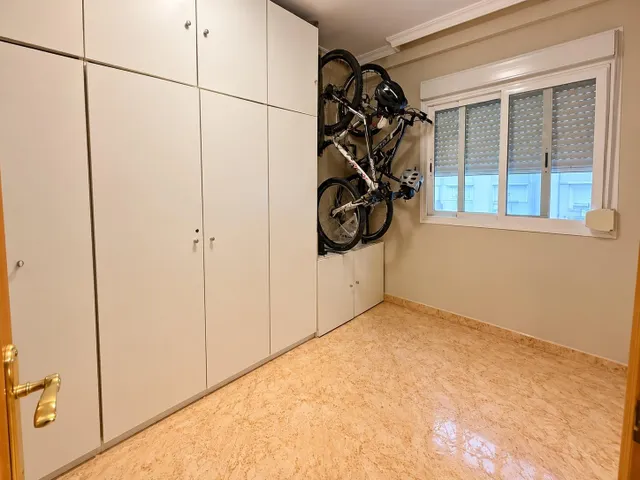 AMPLIO PISO REFORMADO DE 4 habitaciones CON BALCÓN Y ASCENSOR EN PICASSENT — 22