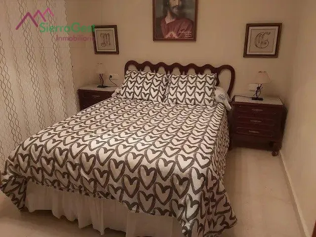 VENTA PARCELA + PISCINA UBRIQUE - foto 4