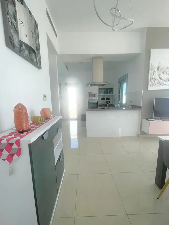 Excepcional Villa en Pilar de la Horadada: Lujosa Villa de una Planta con Licencia Turística — 32