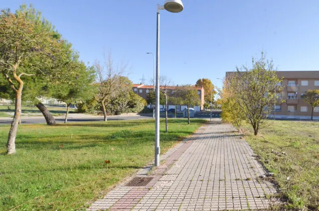 Urbis te ofrece una parcela en venta en zona Puente Ladrillo-Toreses, Salamanca. — 14