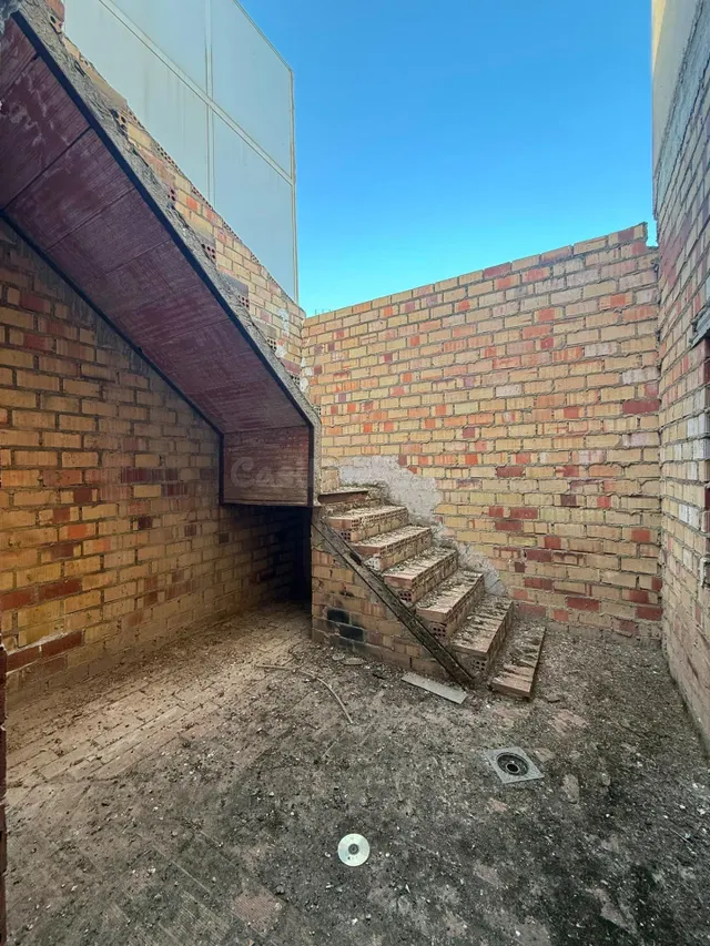 Nave en construcción en Alcolea del Río (Sevilla) con proyec - foto 2