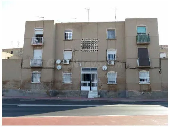 Se vende Piso OKUPADO en Muelle Santa Lucia 3 Cartagena, (Mu - foto 2