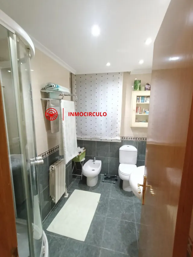 PISO CUATRO DORMITORIOS, G3 JUNTO HUBU — 35