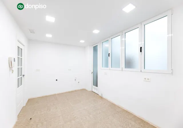 PISO DE 5 DORMITORIOS EN CALLE RECOGIDAS — 9