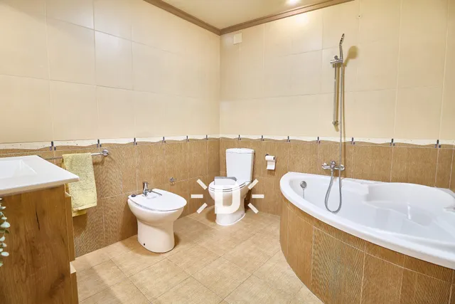 SE ALQUILA VIVIENDA EN ALFAFAR — 23