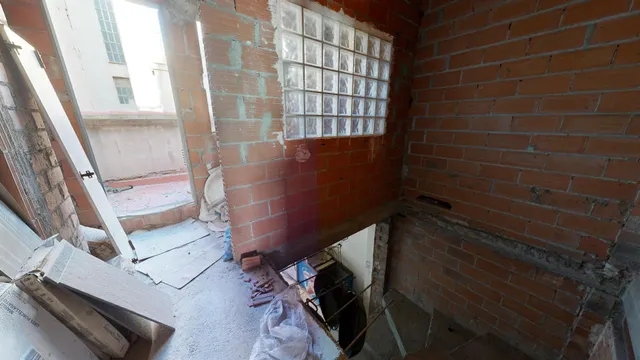 QUIERES VIVIR EN EL CENTRO DE BURRIANA Y TENER TU PROPIO NEGOCIO... — 49