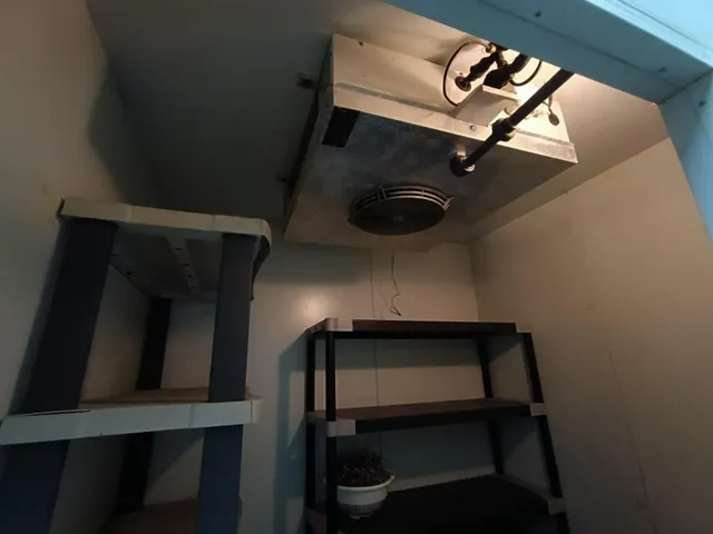 VENTA LOCAL COMERCIAL EQUIPADO DE NEGOCIO DE HOSTELERÍA — 20