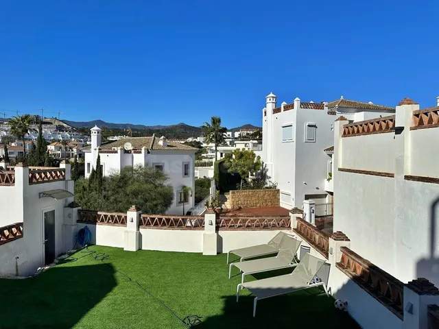 Villa 5 habitaciones 360m² en alquiler - Costa Del Sol - foto 3