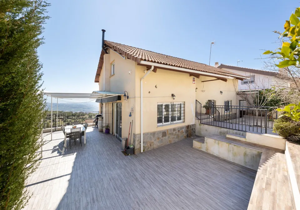 Bonita Casa en Nivar