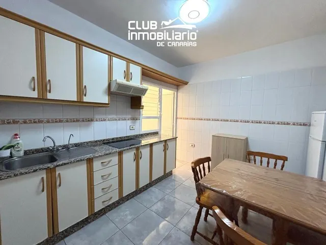 PISO AMUEBLADO DE 95 M2 CON 3 habitaciones EN LA PITERITA – 