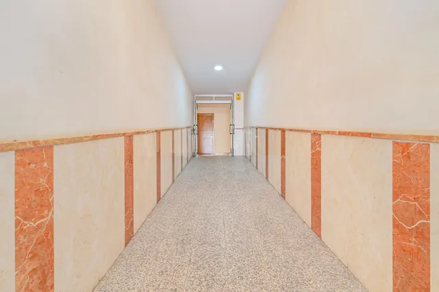 Piso 2 dormitorios amueblado con garaje junto metro — 27