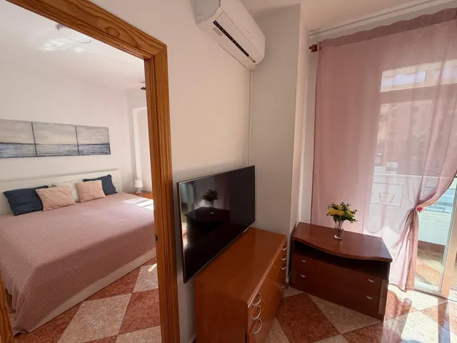 Piso perfectamente conectado en calle Héroe de Sostoa — 24