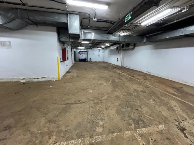 EDIFICIO EN VENTA PARA INVERTIR EN PASEO CASTELAR — 8
