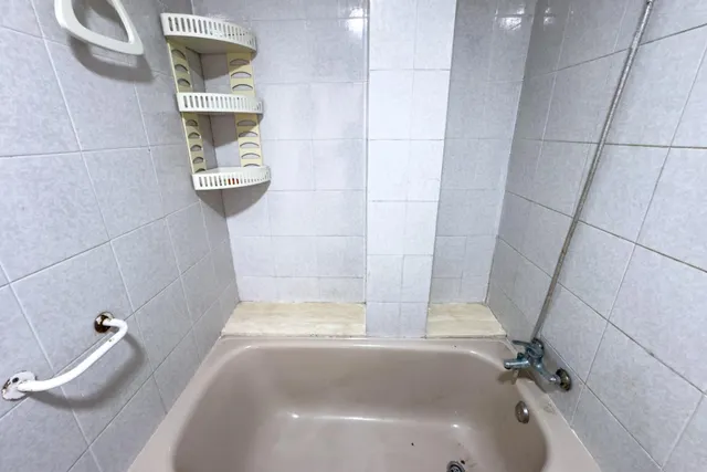 Ático para Reformar en calle la Loma — 17