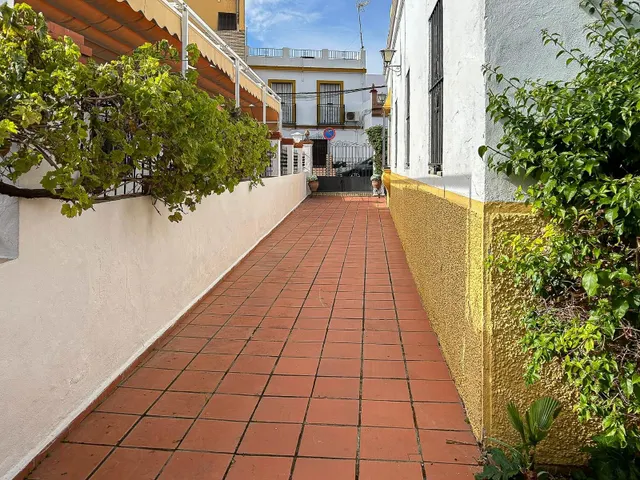 ¡oportunidad única en el corazón de Gines! — 6