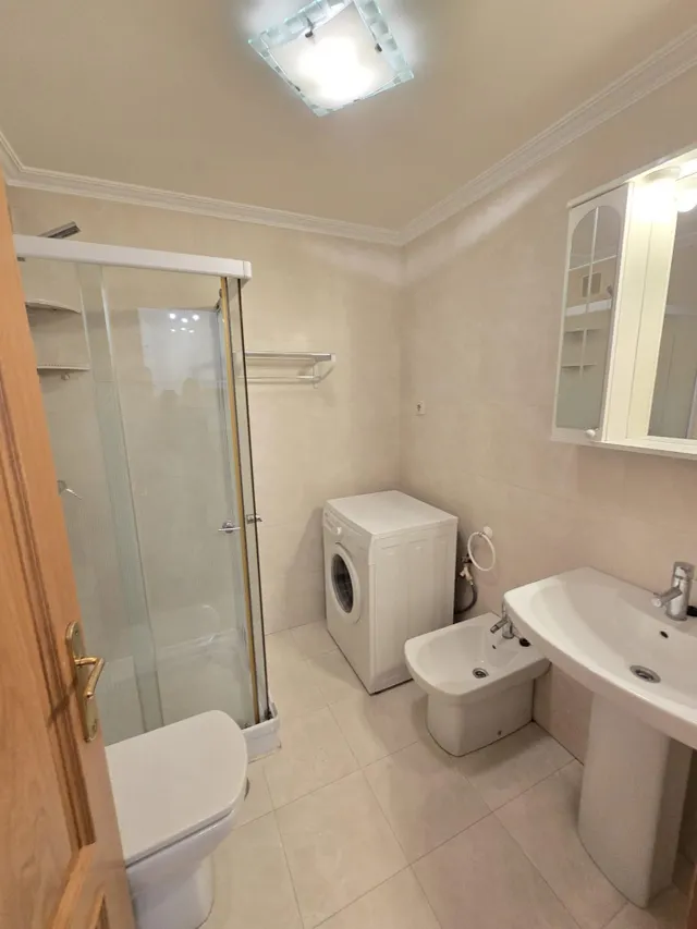 VIVIENDA IMPECABLE CON GARAJE Y BODEGA — 19