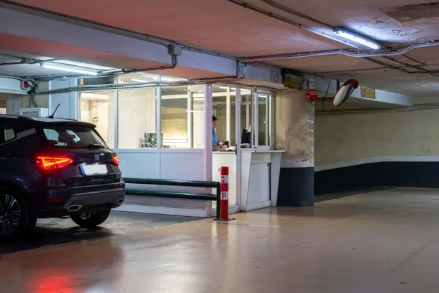 Parking de moto 2m² en alquiler - Eixample — 6