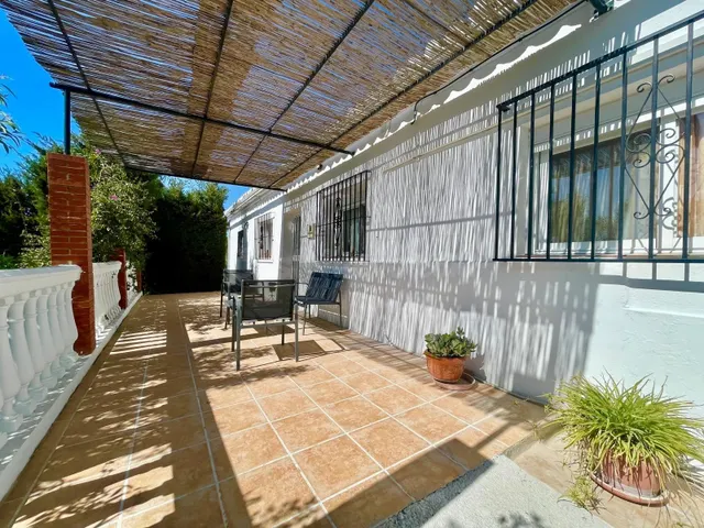 Encantadora casa de campo con piscina y olivar en Antequera - foto 4