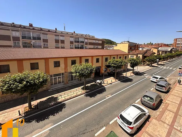 Amplia vivienda en Briviesca — 4