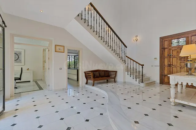 Villa 5 habitaciones 497m² en alquiler - Whater Gardens - foto 3