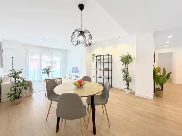 SE VENDE AMPLIO PISO DE DOS DORMITORIOS CON REFORMA A ESTRENAR EN ARRABAL - ZARAGOZA — 3