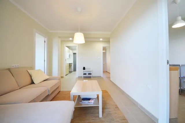 Piso reformado con terraza y vistas al mar junto a la estación de tren de Tarragona — 38