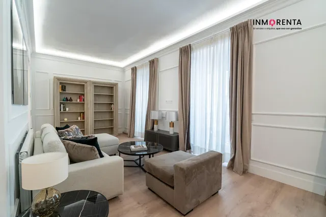 LUJOSA VIVIENDA EN CALLE AYALA — 9