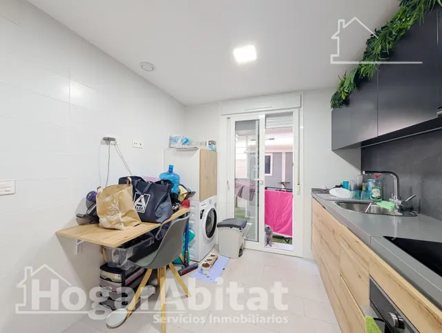 ¡Precioso Chalet! Seminuevo, amplio y luminoso, con piscina privada, garaje y jardín — 10