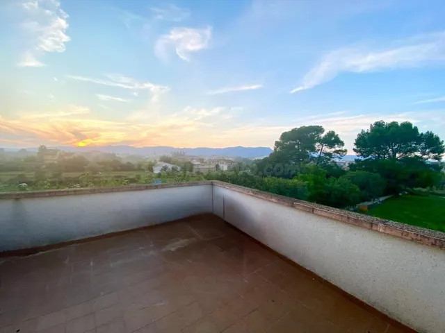Exclusiva casa a tres vientos con jardín en Santa Bárbara — 24