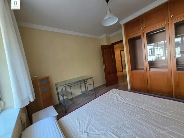 Gran piso de 3 dormitorios y 2 baños en la mejor ubicación — 28