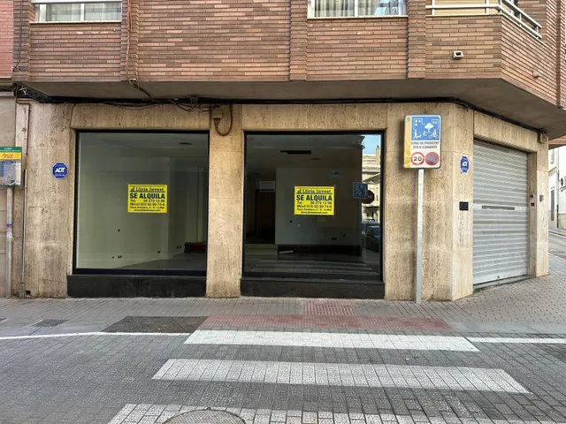 Local comercial en Alquiler en Lliria — 5