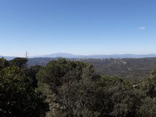 Terreno urbanizable 250m² en venta - Serra Brava