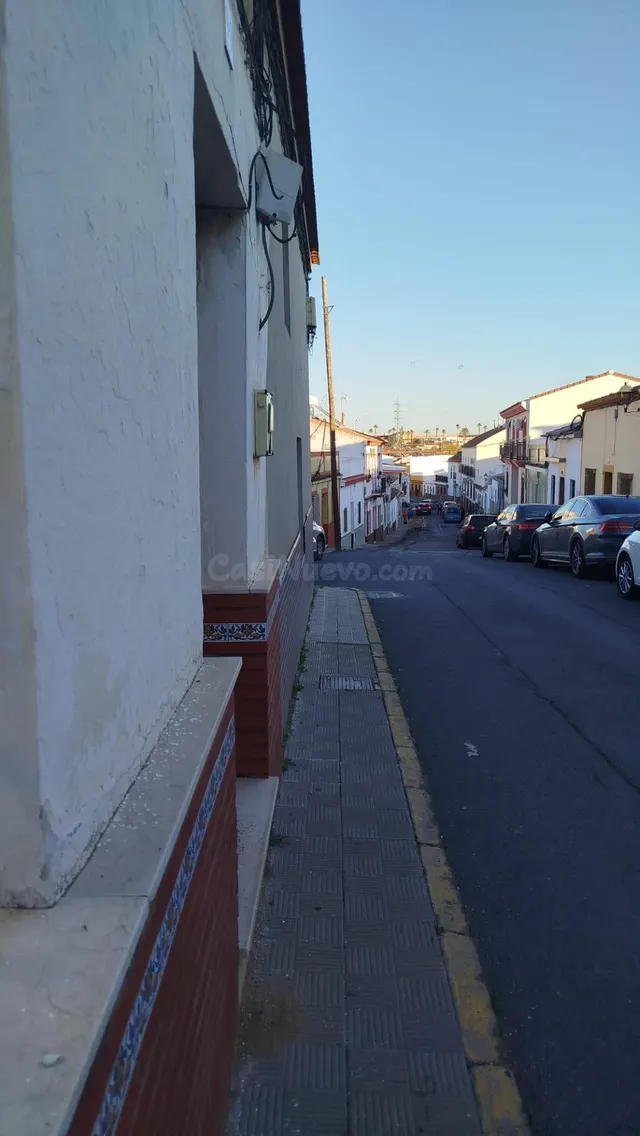 Magnifico solar en el centro de Gibraleón - foto 4