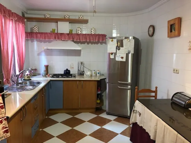 Edificio con piso dúplex y local en planta baja en el centro de Alhaurin de la Torre. — 11