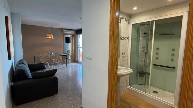 ¡Vistas despejadas al mar desde un piso 11 en Residencial El Brezo! — 6