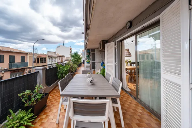 Piso de 3 habitaciones con espectacular terraza de 60 m2 en Coll d’en Rabassa — 28