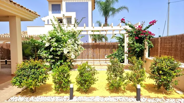 Casa unifamiliar en venta llaves en mano - foto 2