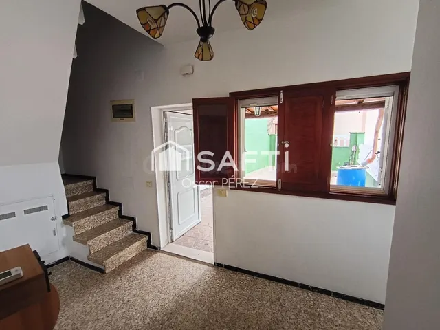 Casa terrera de 4 niveles con gran potencial — 2