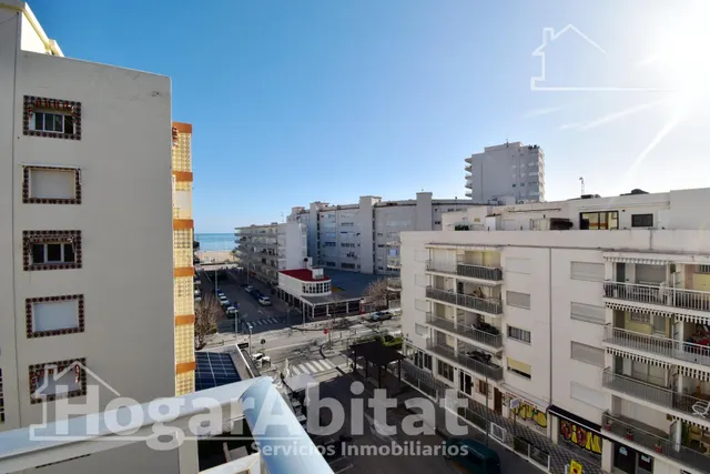 TODO EXTERIOR Y REFORMADO CON TERRAZA Y CON VISTAS AL MAR — 34