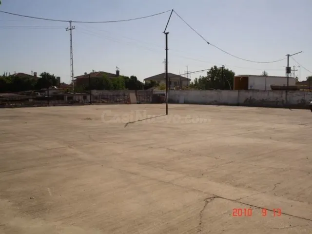 parcela con cunstrucion de techado de nave - foto 2