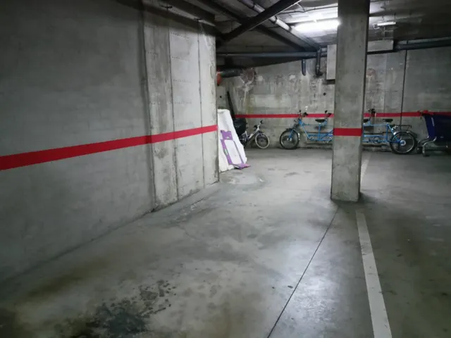 SE VENDE PLAZA DE PARKING EN VIC, ZONA CENTRO - foto 2