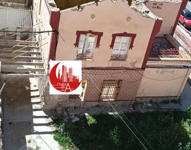Casa Solar en Esquina para Reformar en Ciudad Jardín, Cartag - foto 2