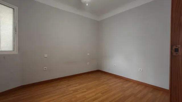 Vivienda con balcón en Alicante a metros del Hospital General Dr. Balmis — 12